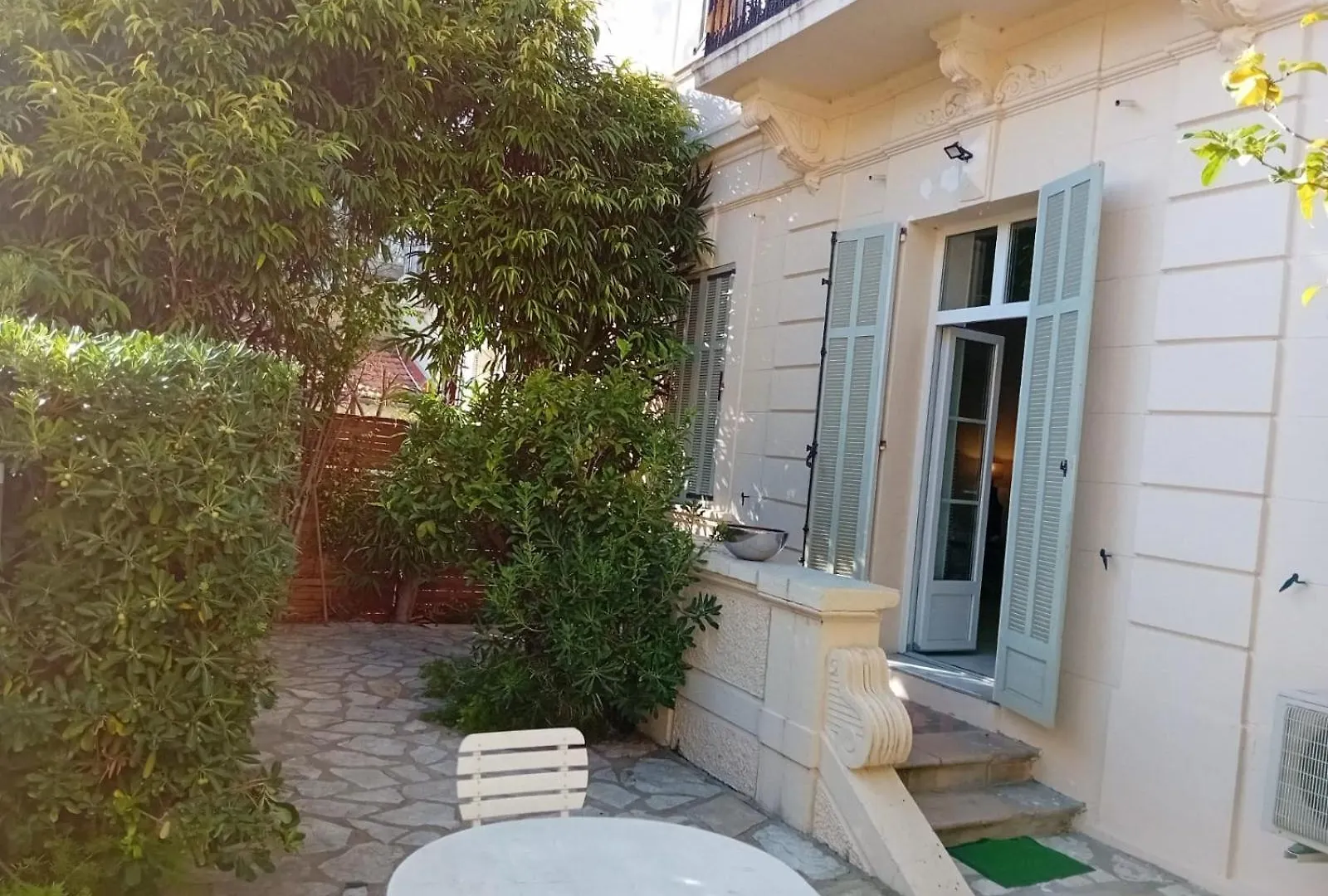 Un Rez De Jardin En Plein Centre Apartment Cannes